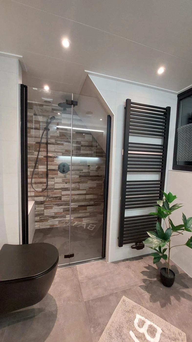 Realisatie van complete badkamer projecten